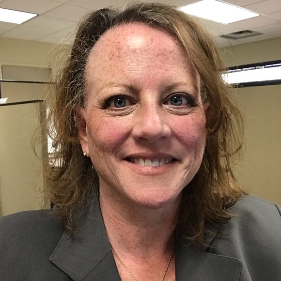 Meet your Posher, Carole - Picture 3 of 3